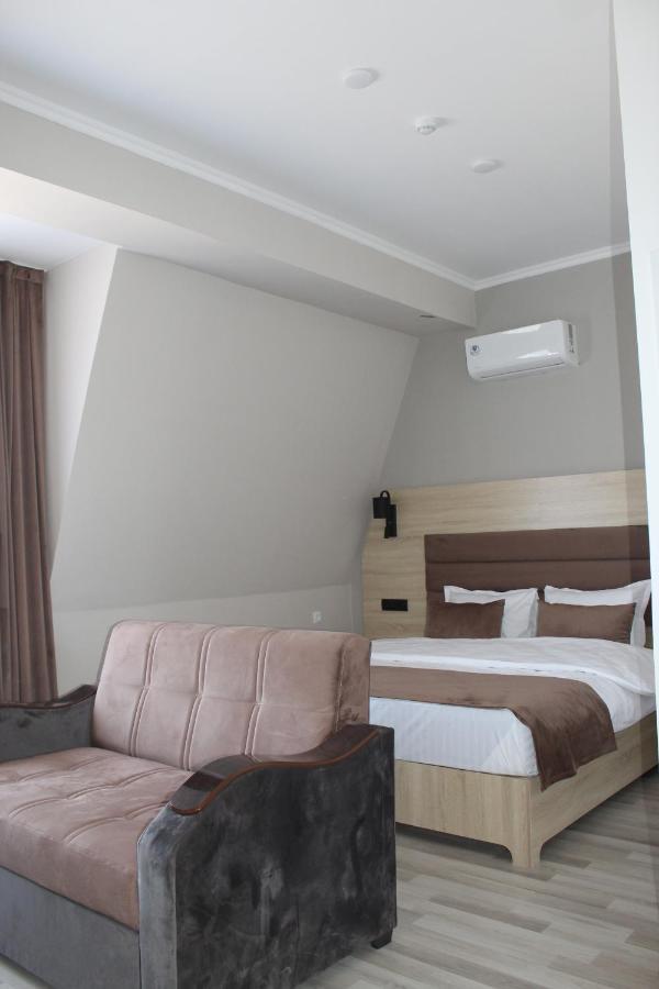 Hotel Shosh Modern Tashkent Bagian luar foto